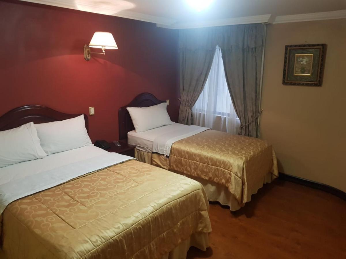 Hotel Prado Internacional Loja Bagian luar foto