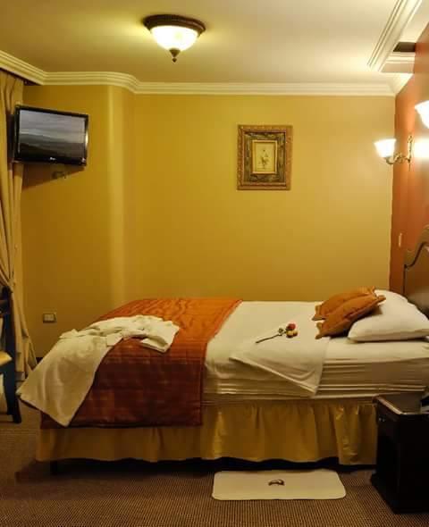 Hotel Prado Internacional Loja Bagian luar foto