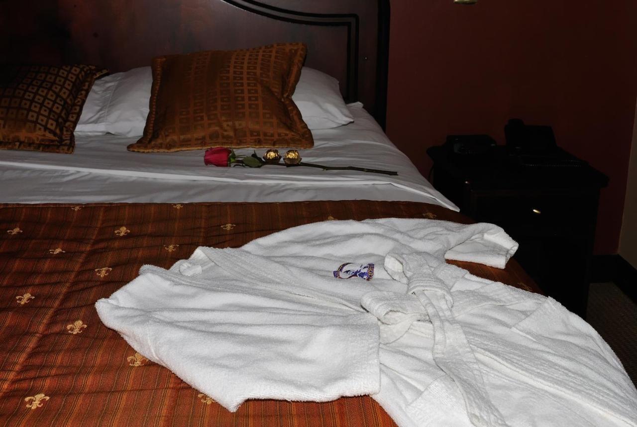 Hotel Prado Internacional Loja Bagian luar foto