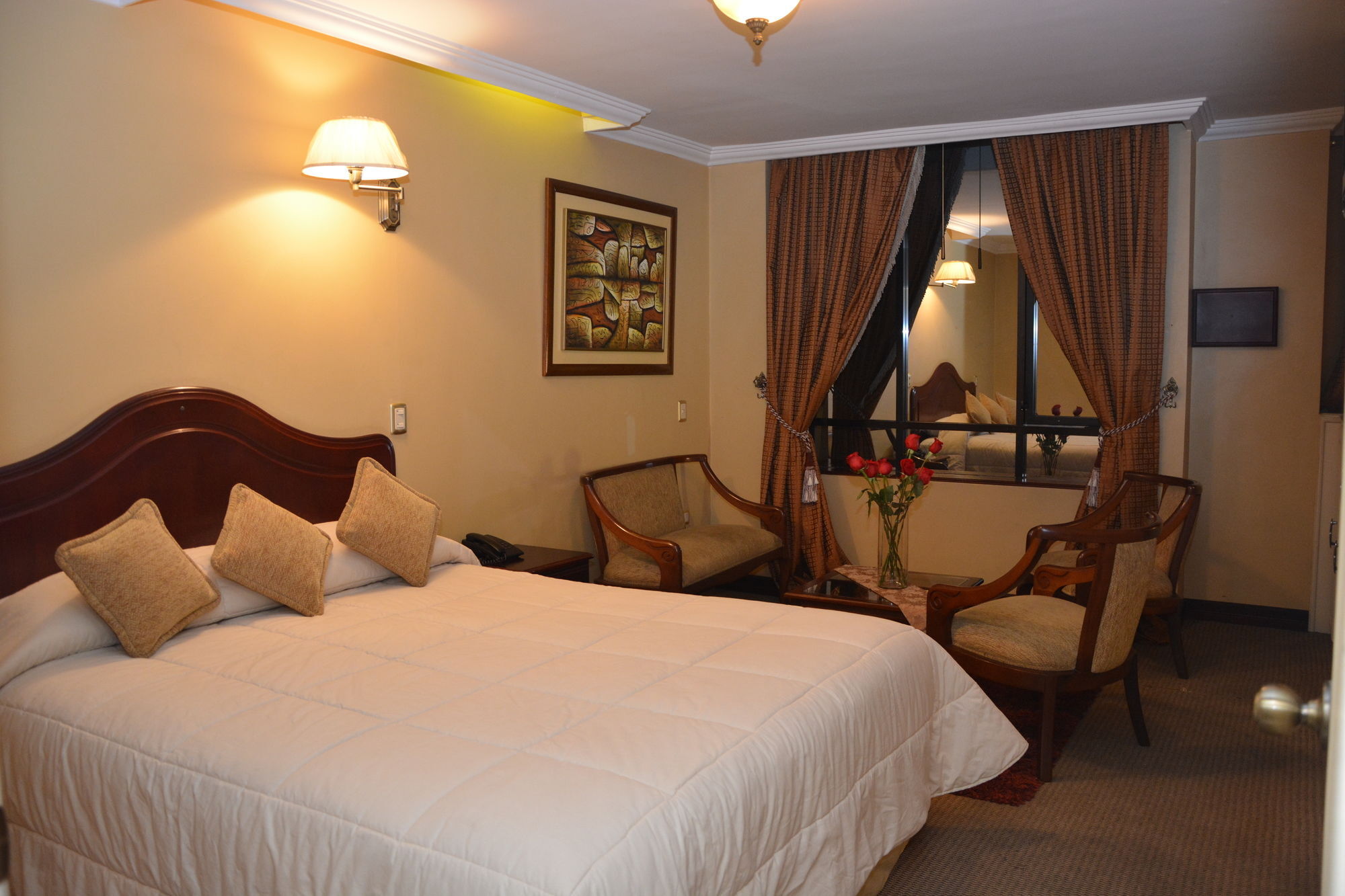 Hotel Prado Internacional Loja Bagian luar foto